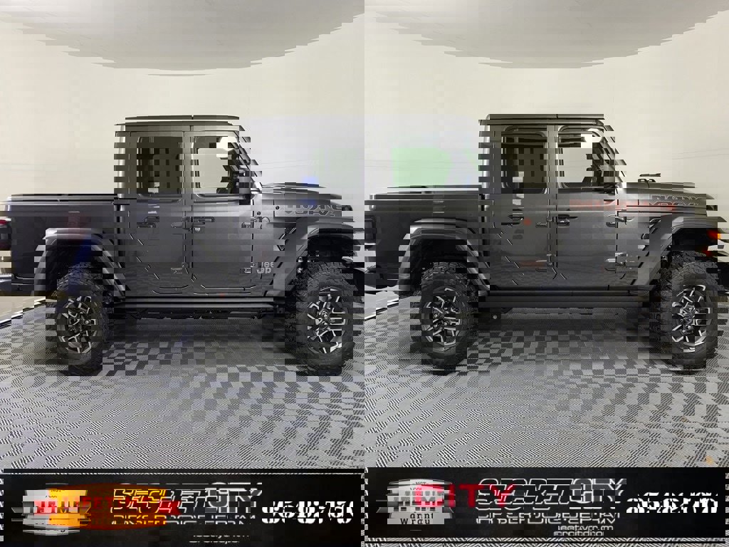 New 2025 Jeep Gladiator Mojave image 8