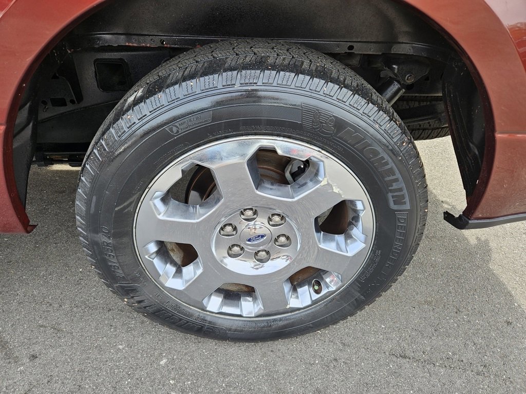 Used 2016 Ford F150 XLT image 9