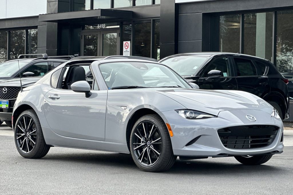 New 2025 MAZDA MX-5 Miata RF Grand Touring video 3