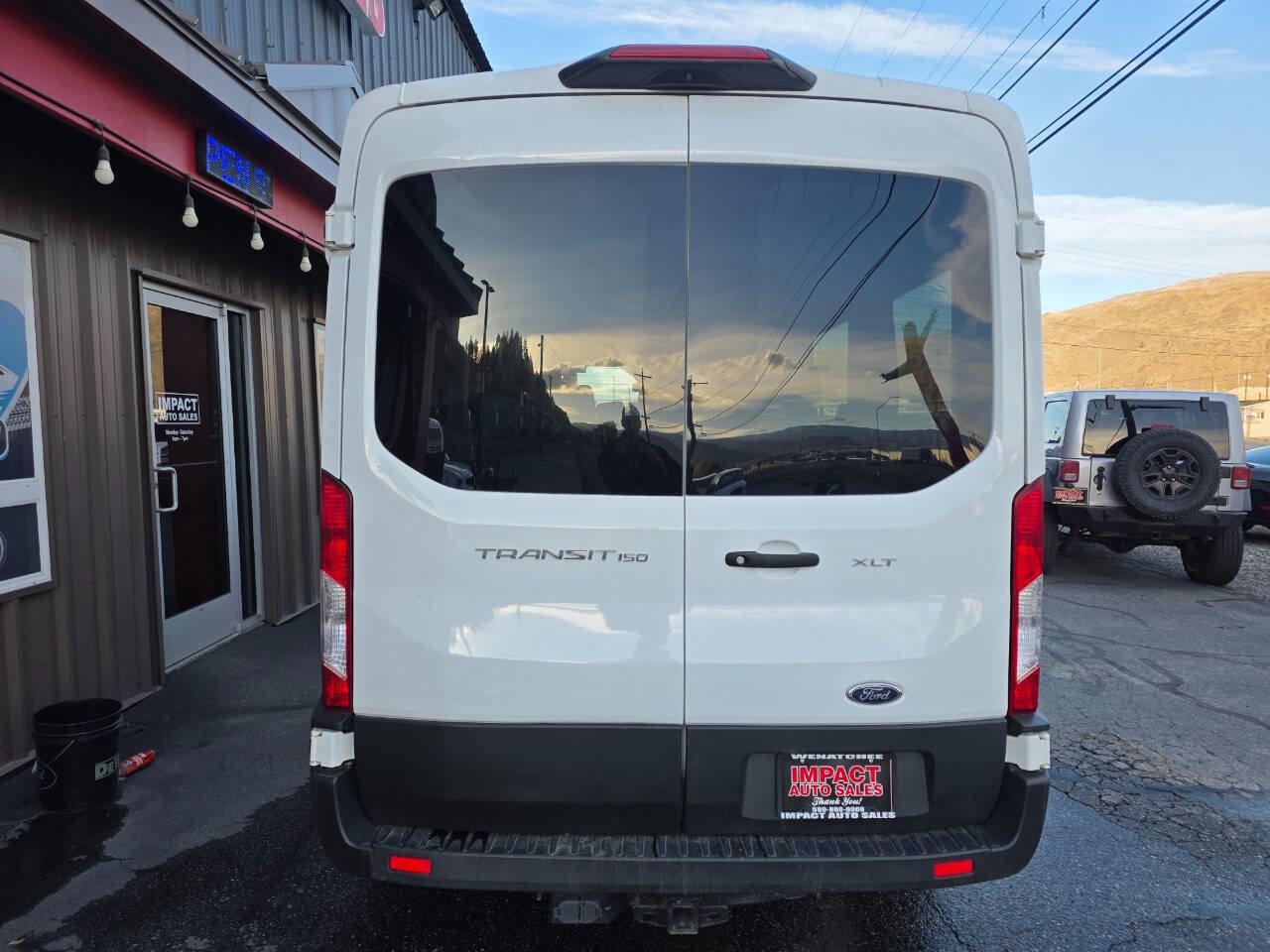 Used 2019 Ford Transit 150 XLT image 14