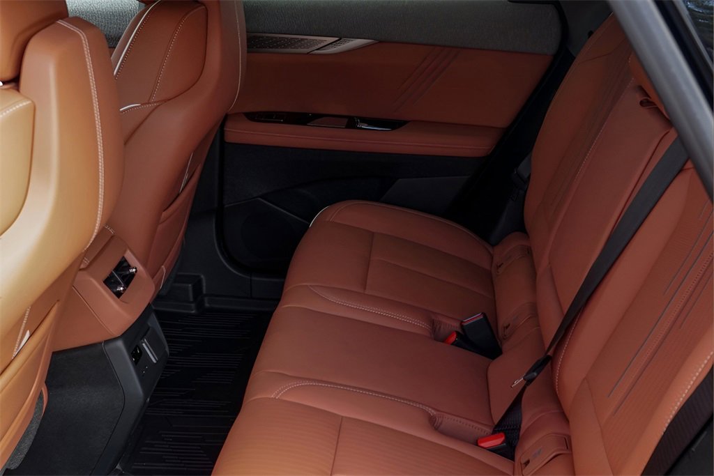 New 2026 Cadillac Optiq Luxury 2 image 13