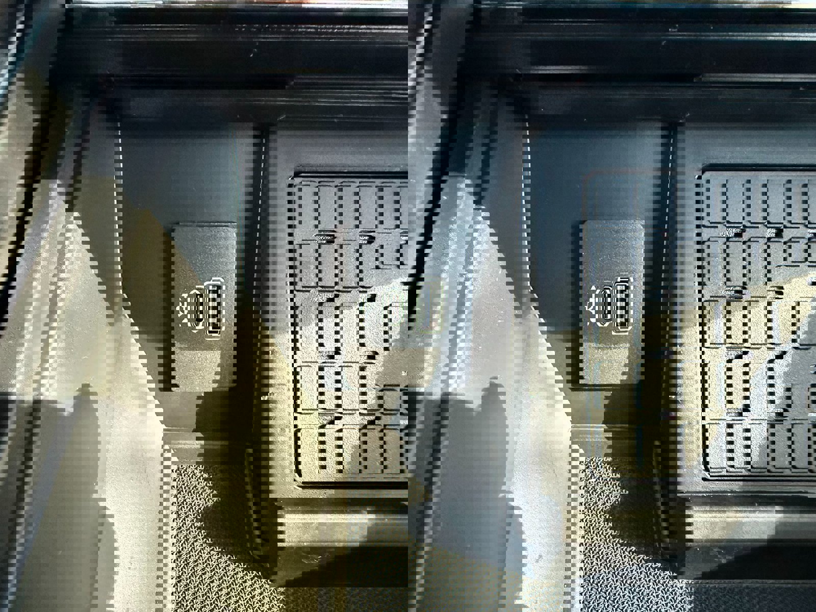 New 2025 Ford F150 Lightning Platinum image 52