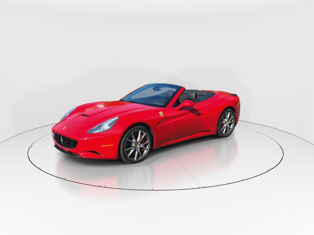 Used 2010 Ferrari California RWD image 4