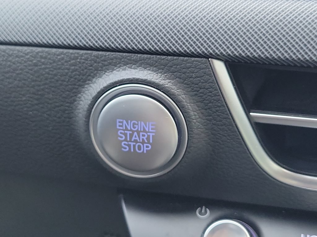 Used 2025 Hyundai Sonata SEL FWD image 18