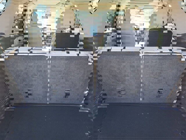 Used 2023 Ford Explorer Platinum w/ Technology Package image 20