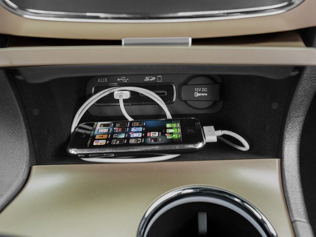 Used 2016 Jeep Grand Cherokee Limited w/ Luxury Group II image 18