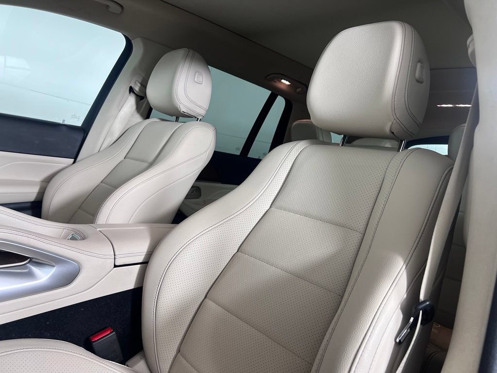 Used 2021 Mercedes-Benz GLS 450 4MATIC image 5