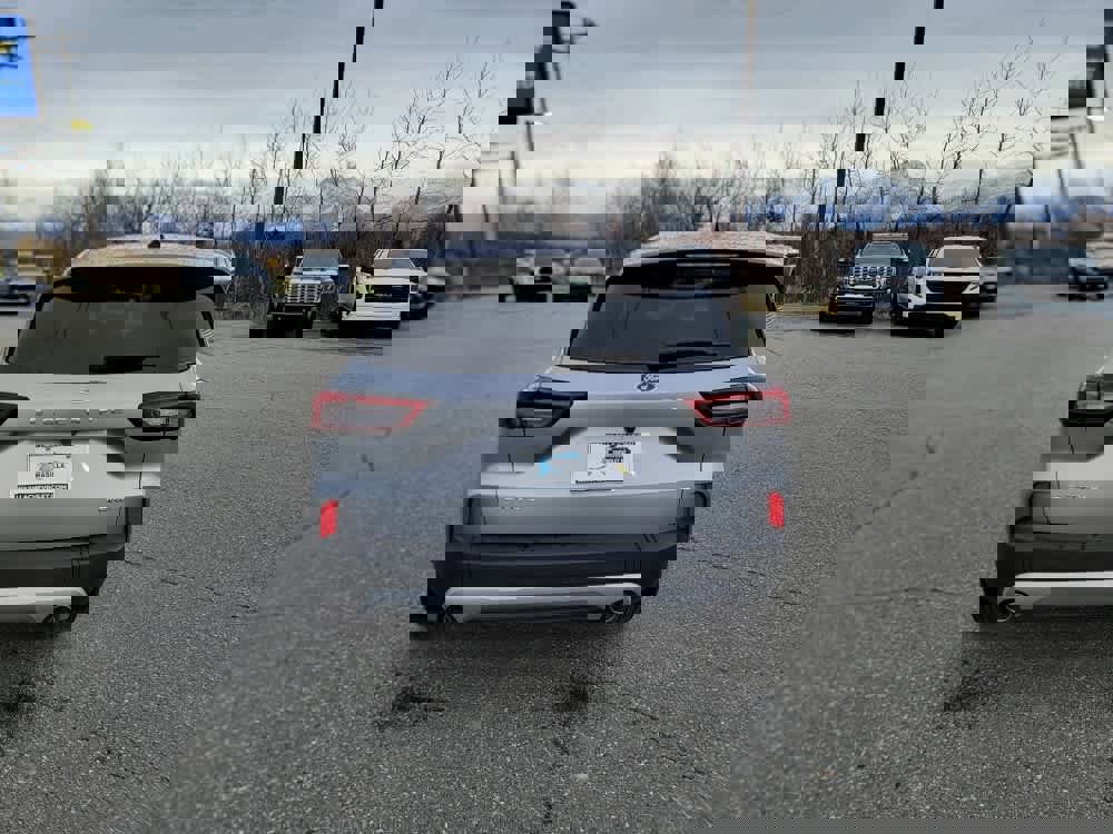 Used 2024 Ford Escape Active image 4