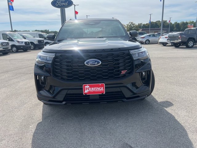 New 2025 Ford Explorer ST image 3