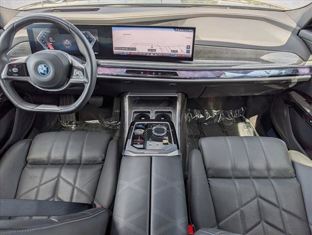Used 2025 BMW i7 eDrive50 w/ Premium Package RWD image 19