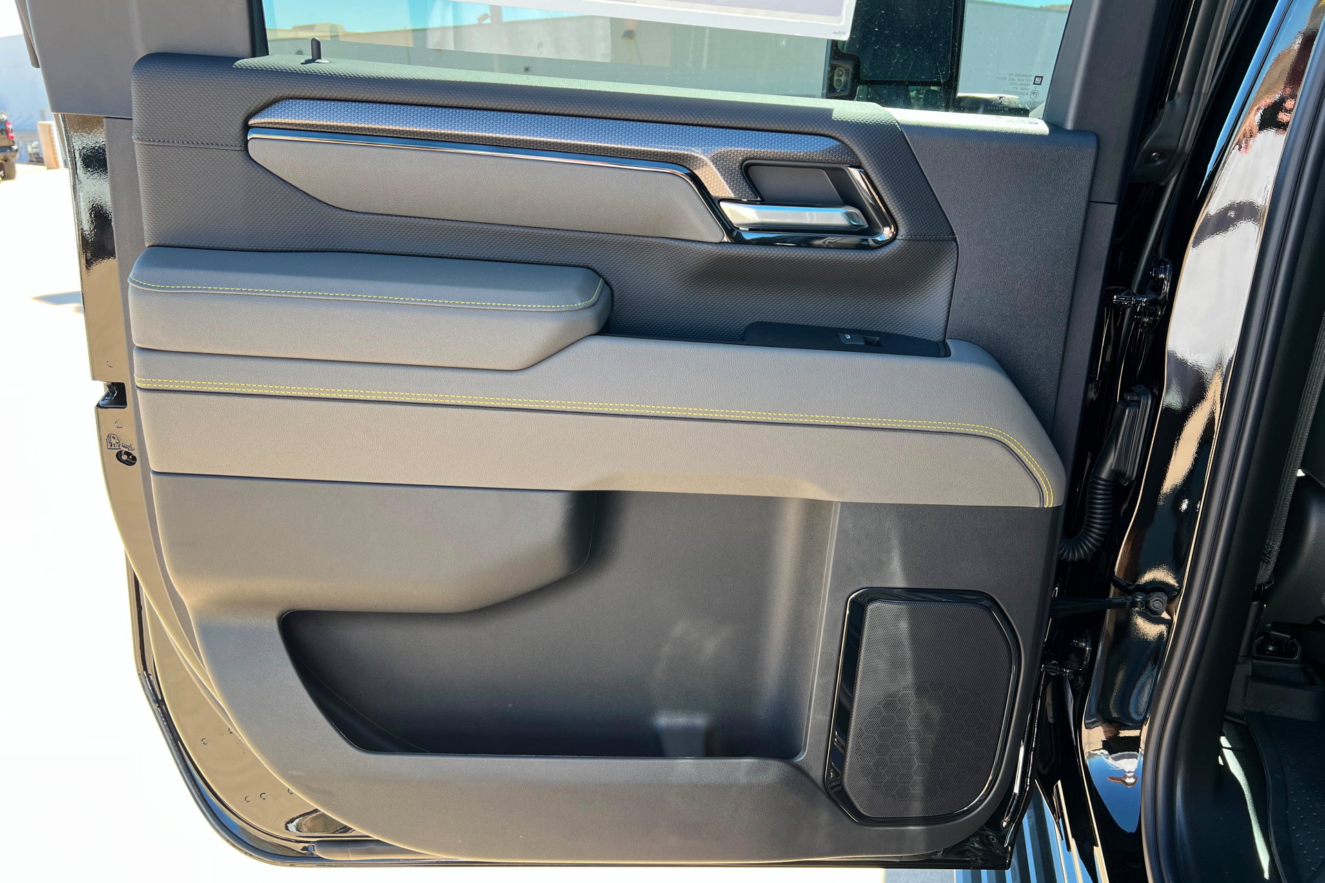 New 2026 Chevrolet Silverado 2500 ZR2 w/ LPO, Dark Essentials Package AWD/4WD image 19