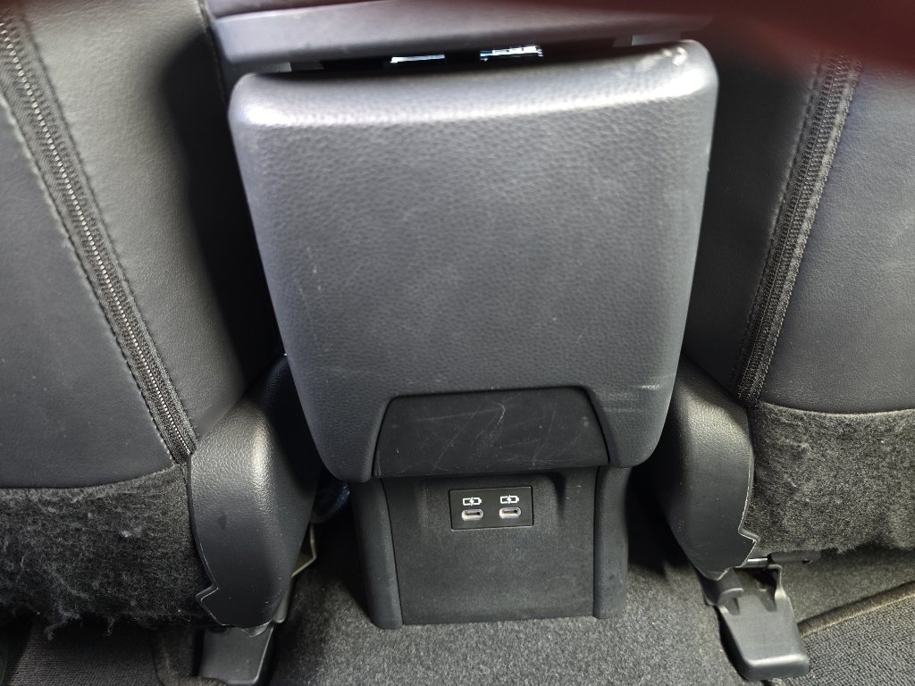 Used 2023 Toyota Prius XLE image 19
