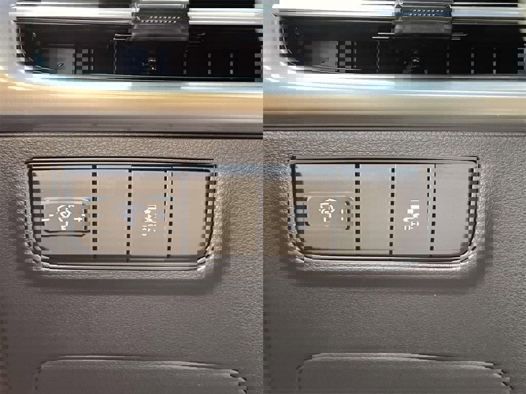 New 2026 Hyundai Tucson SE image 17