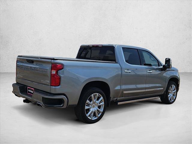 Used 2025 Chevrolet Silverado 1500 High Country w/ High Country Premium Package AWD/4WD image 5