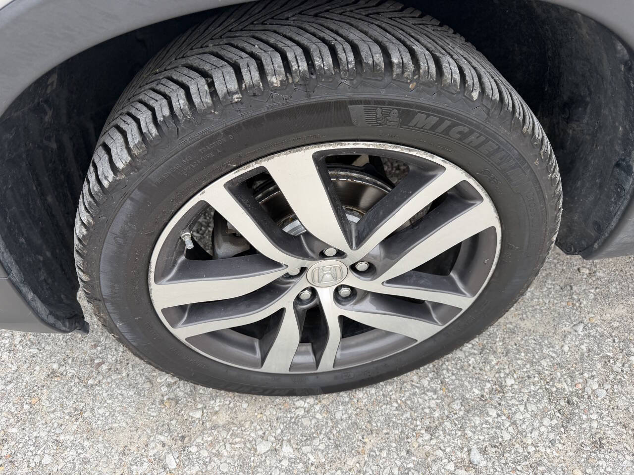 Used 2016 Honda Pilot Touring image 9