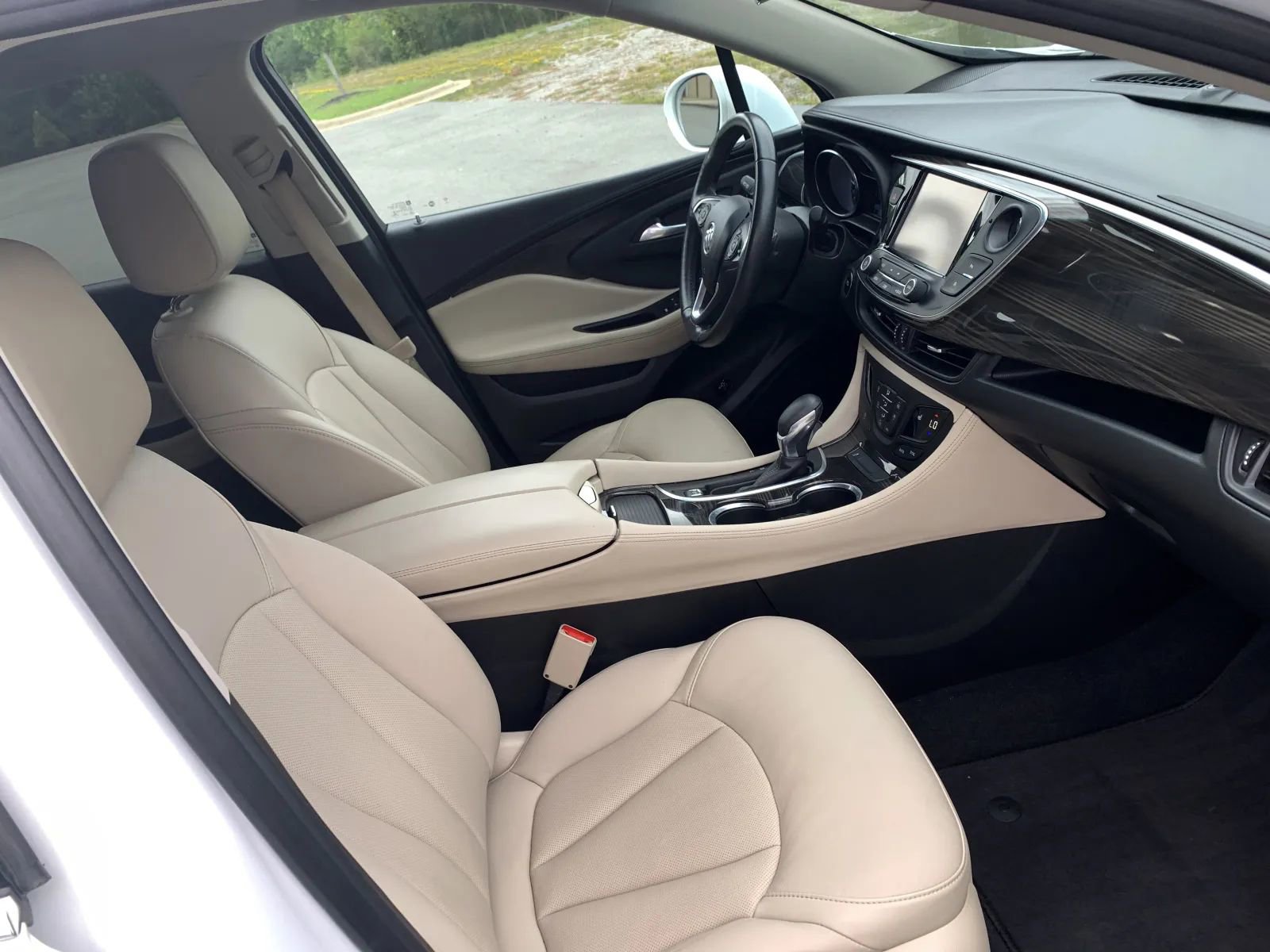 Used 2019 Buick Envision Essence image 21