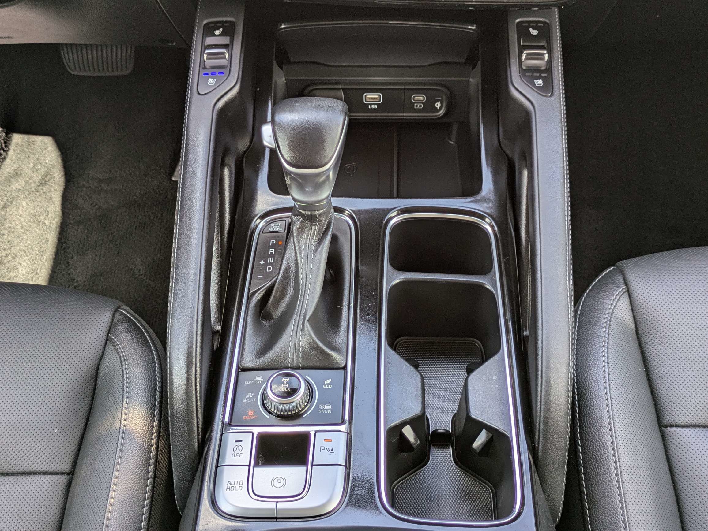 Certified 2025 Kia Telluride EX w/ EX Captain's Chair Package AWD/4WD image 21