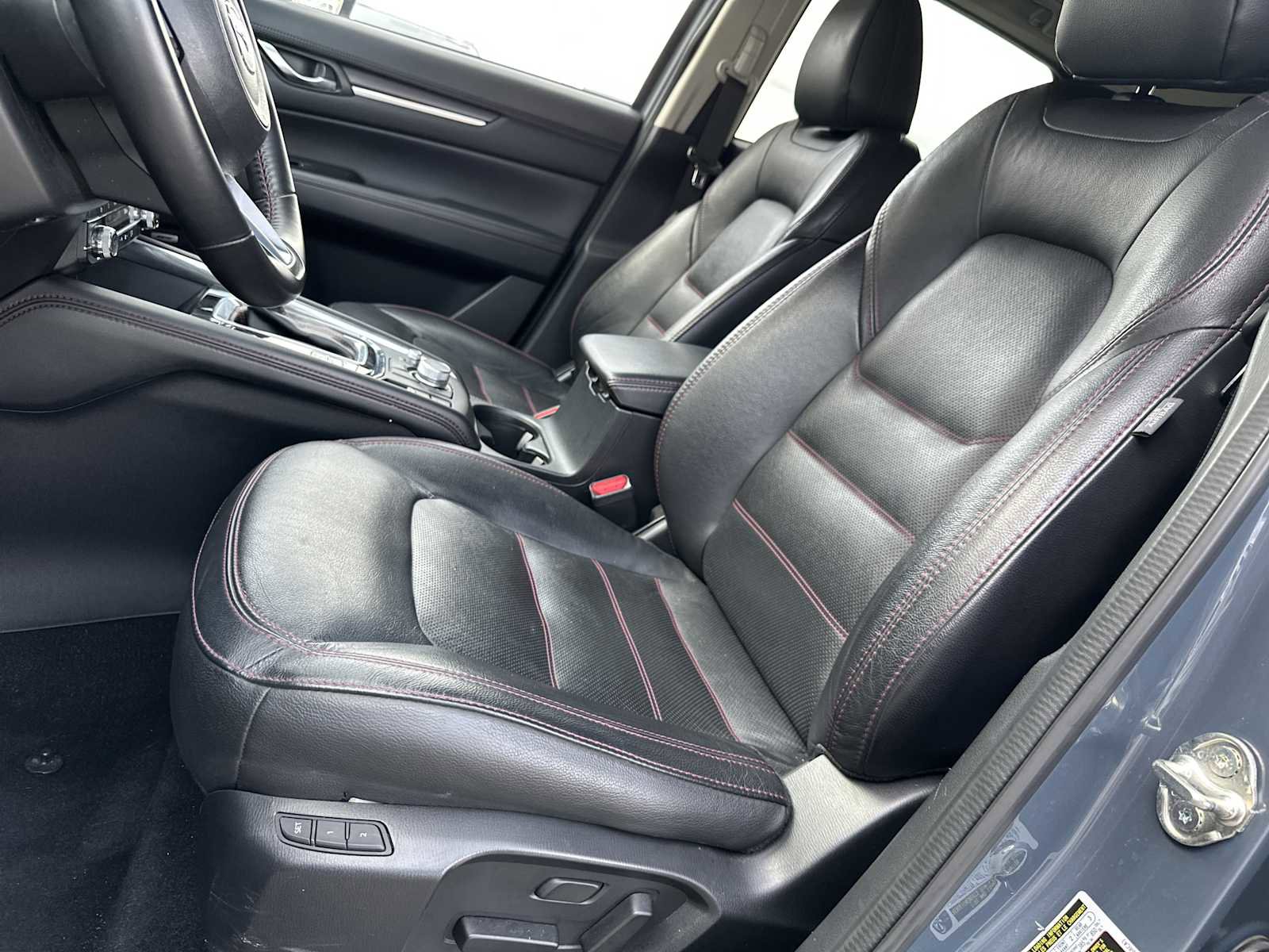 Used 2024 MAZDA CX-5 Carbon Edition image 12