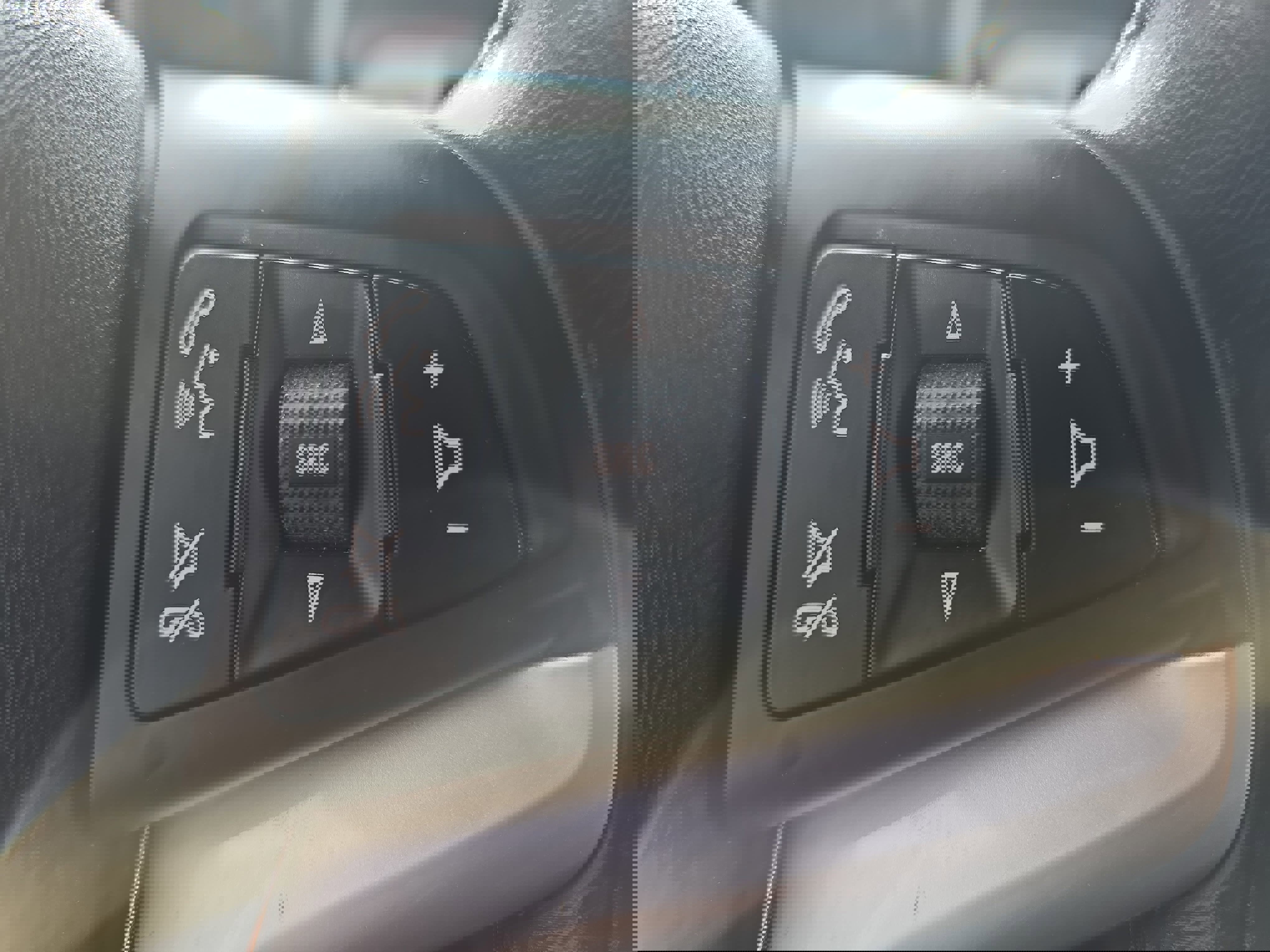 Used 2014 Chevrolet Camaro LT image 20