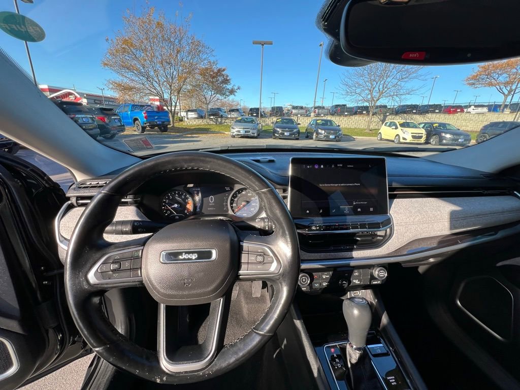 Used 2022 Jeep Compass Latitude AWD/4WD image 35