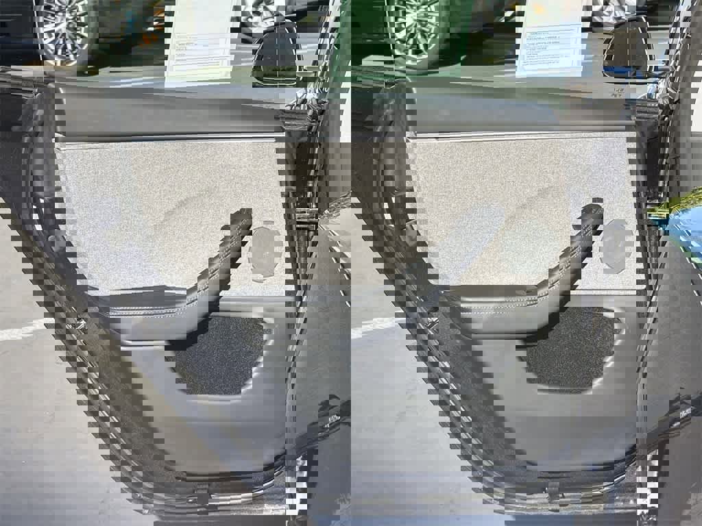 Used 2024 Tesla Model 3 Standard Range image 28