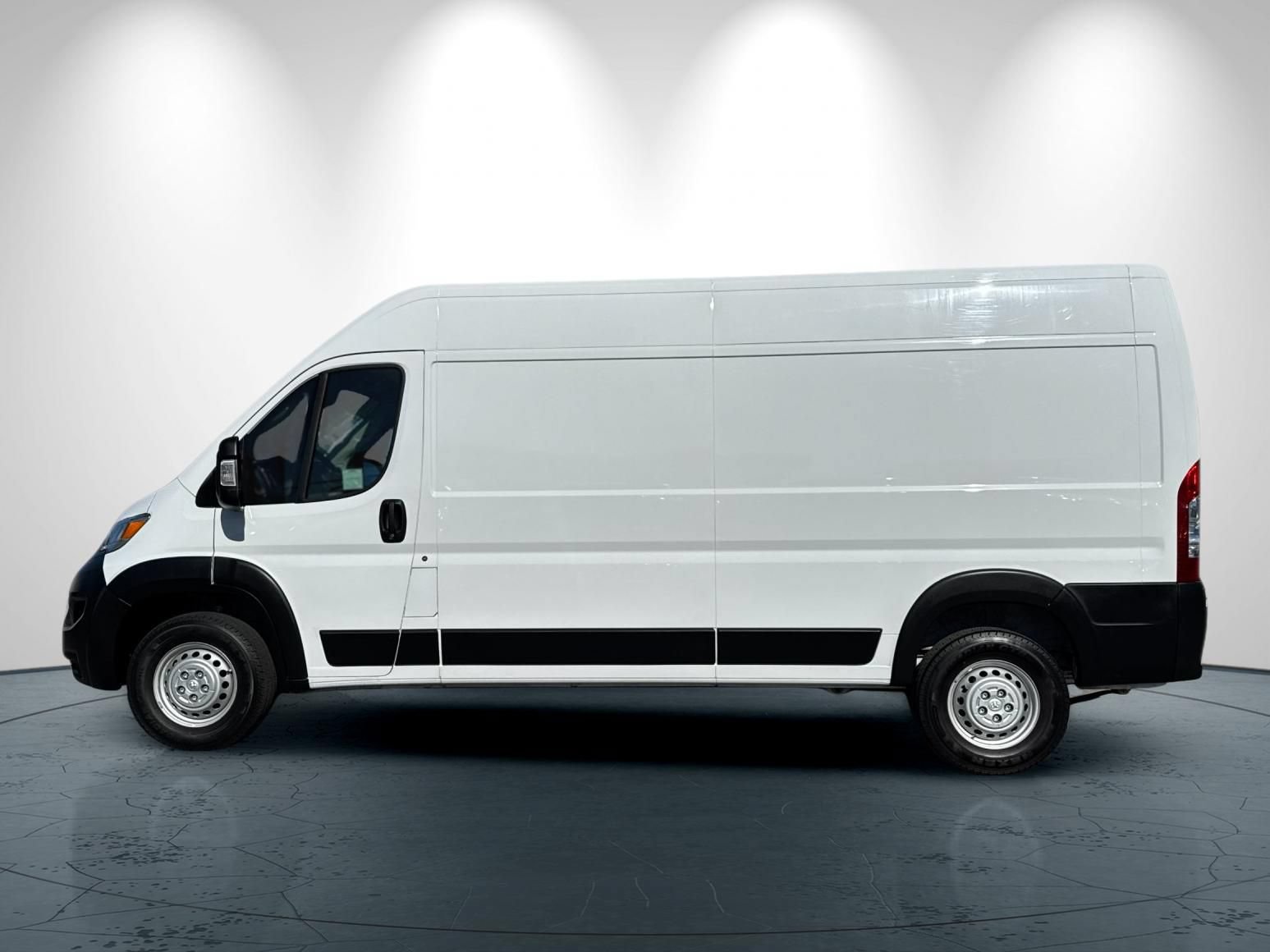 Used 2026 RAM ProMaster 2500 w/ Convenience Group FWD image 7