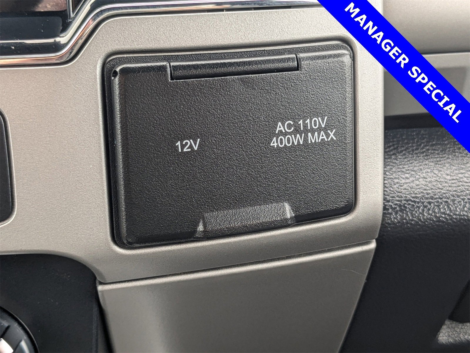 Used 2022 Ford F350 Lariat image 25