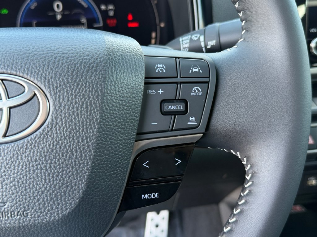 Used 2026 Toyota Camry SE w/ Convenience Package FWD image 19