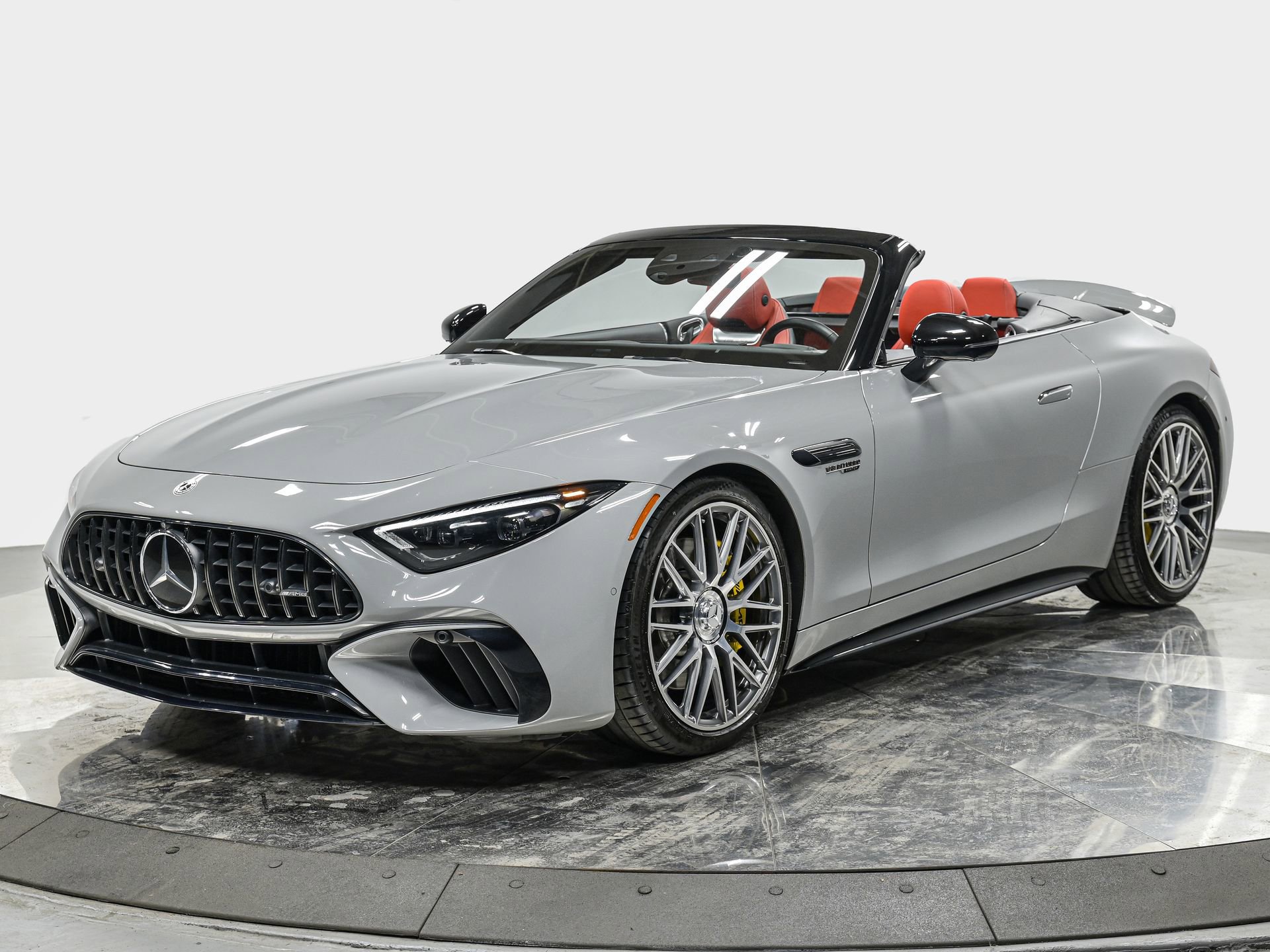 Used 2023 Mercedes-Benz SL 63 AMG 4MATIC image 2