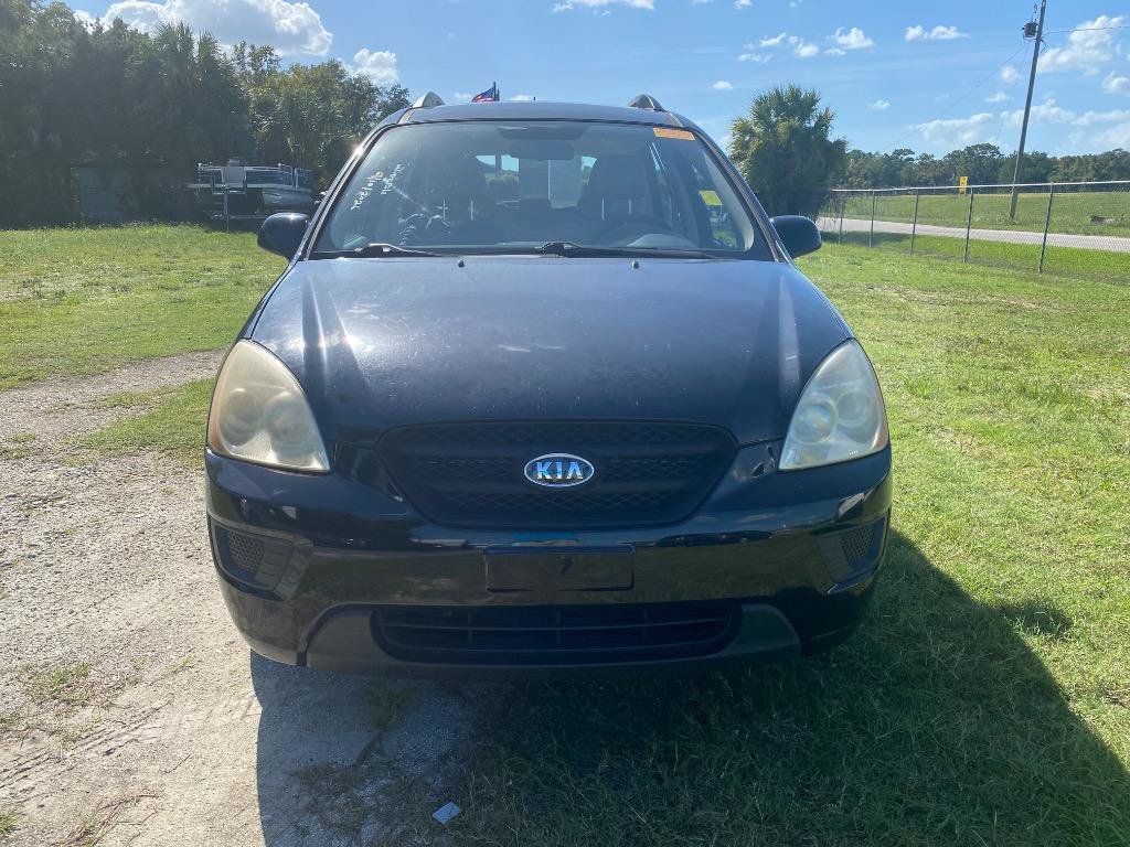 Used 2009 Kia Rondo LX FWD image 2