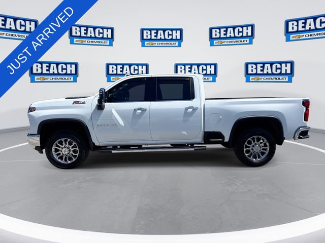 Used 2025 Chevrolet Silverado 2500 LTZ w/ LTZ Convenience Package AWD/4WD image 5