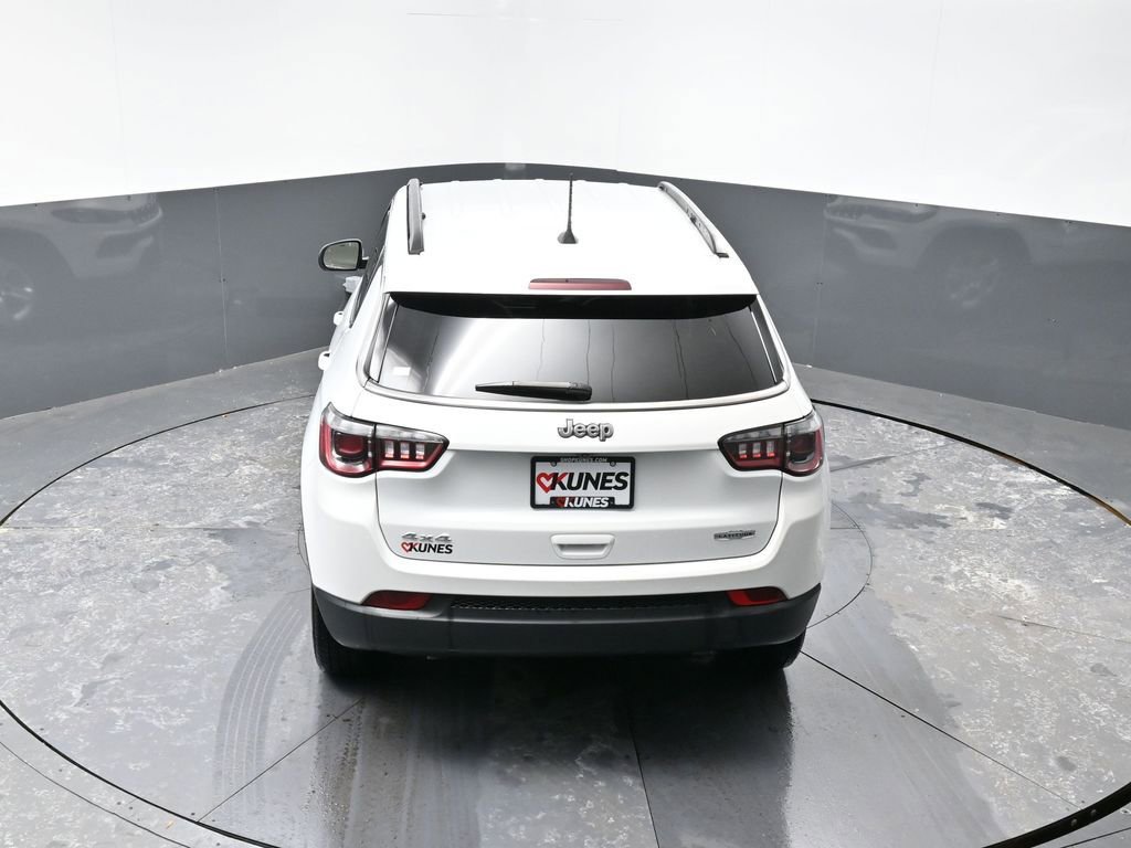 Used 2024 Jeep Compass Latitude image 46