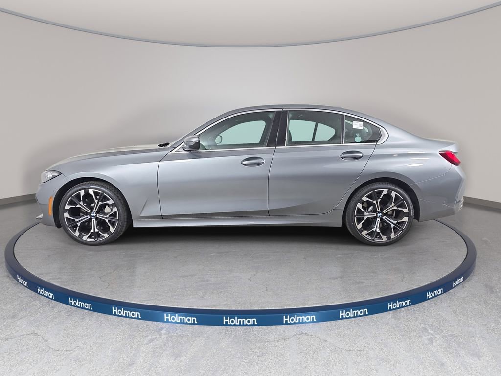 Used 2025 BMW 330i xDrive Sedan w/ Convenience Package image 9