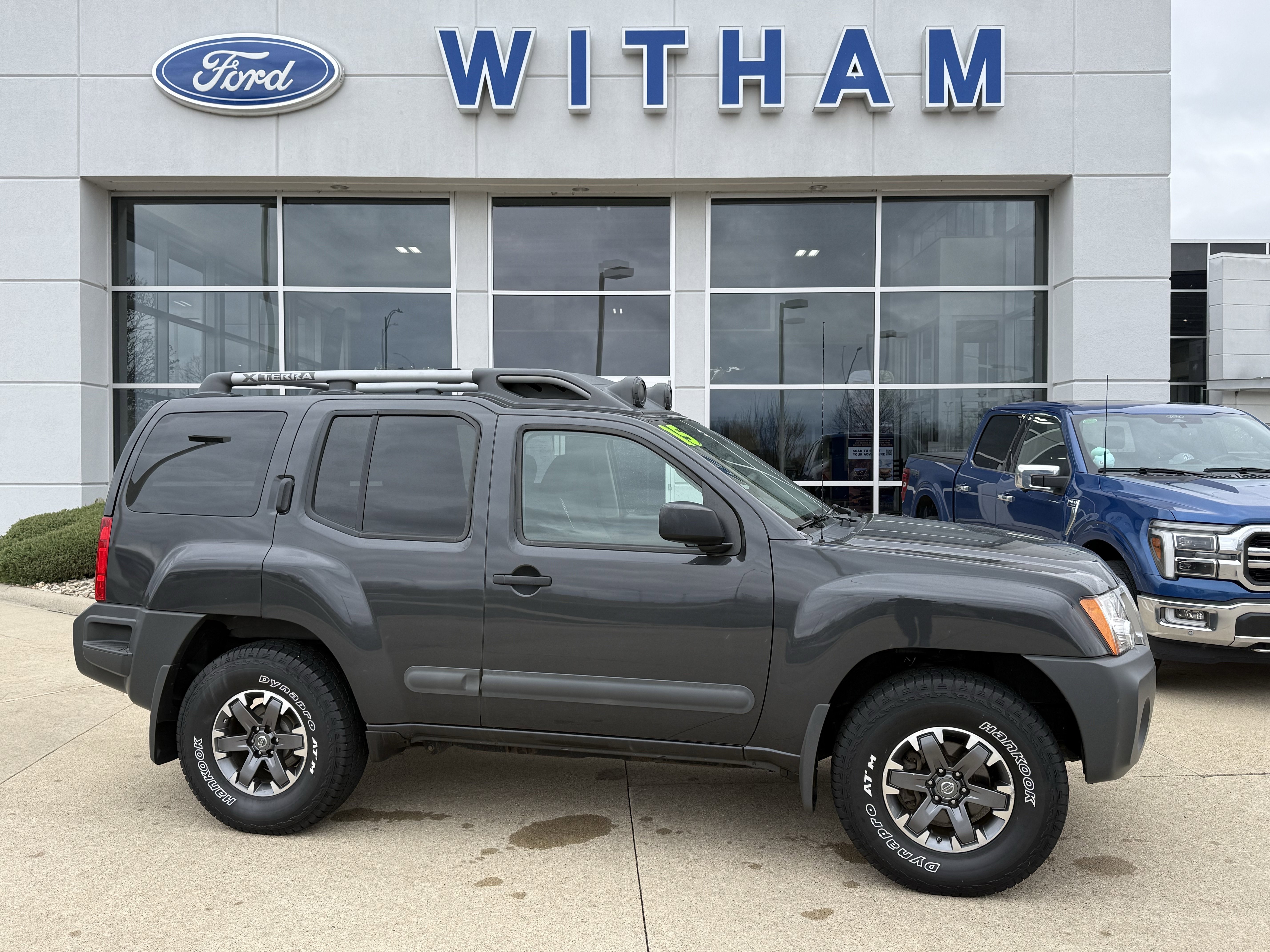 Used 2015 Nissan Xterra PRO-4X image 3
