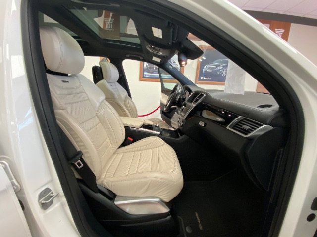 Used 2014 Mercedes-Benz GL 63 AMG 4MATIC image 20
