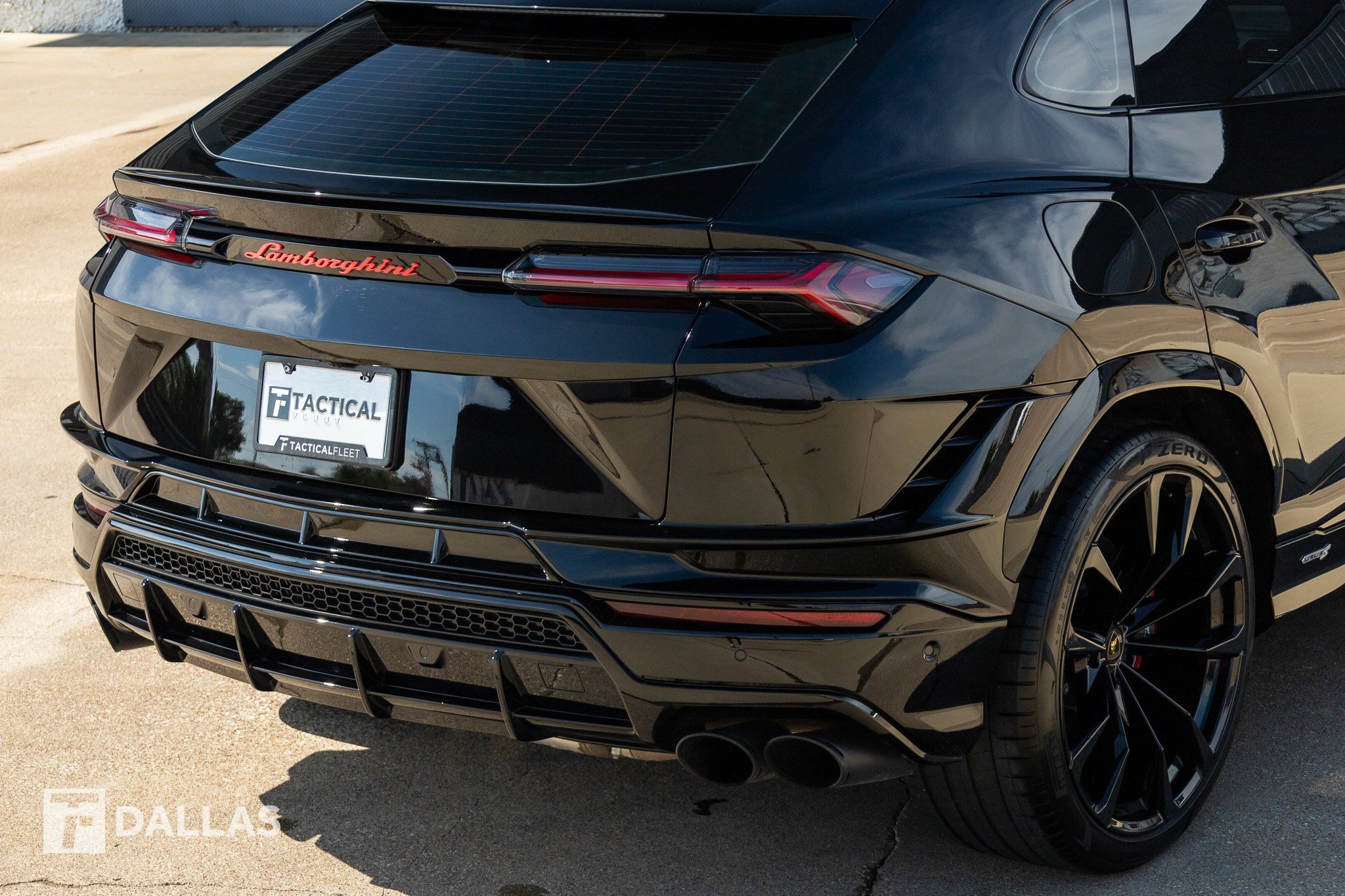 Used 2023 Lamborghini Urus S AWD/4WD image 16