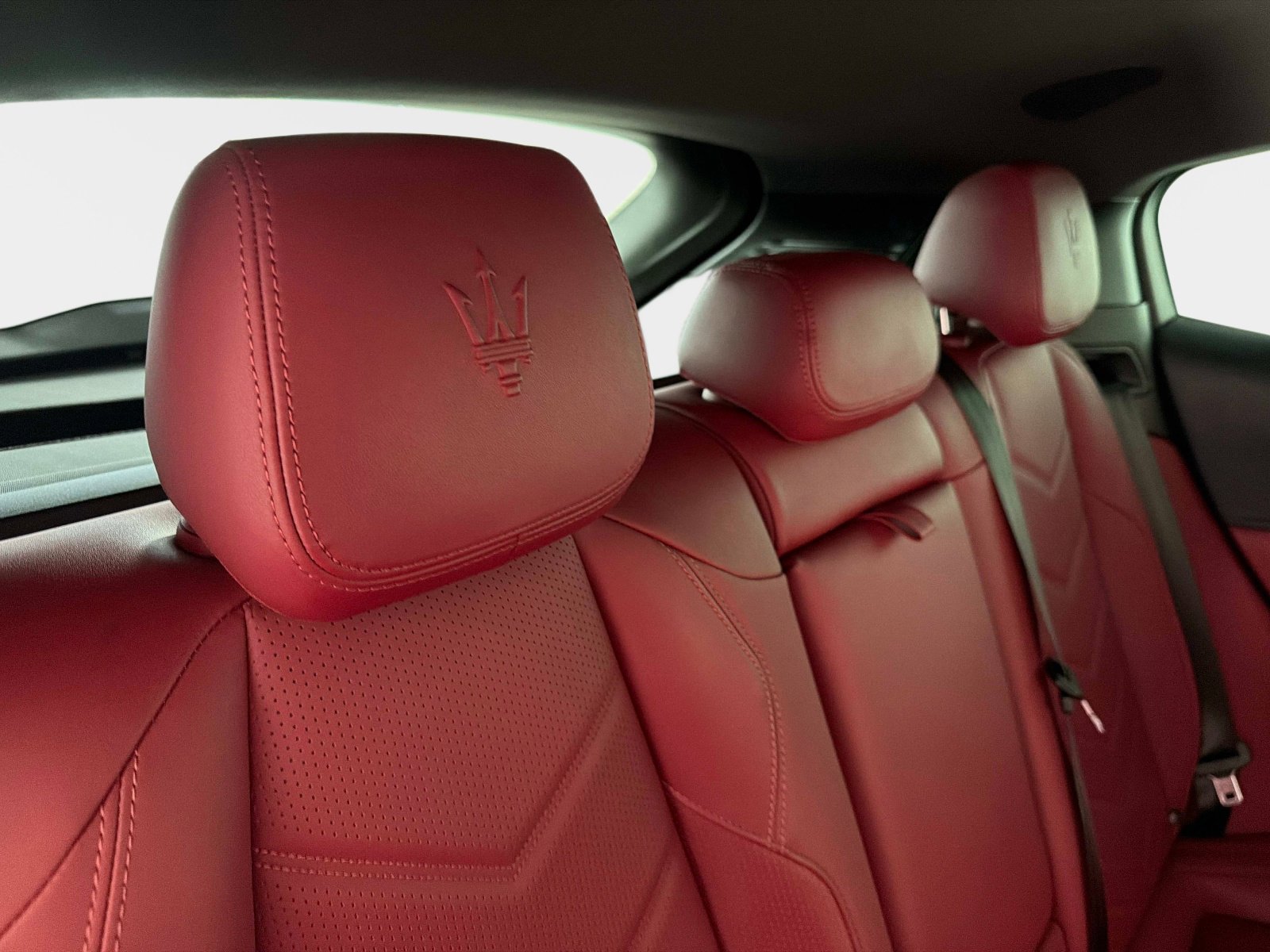 Used 2023 Maserati Grecale Modena AWD/4WD image 28