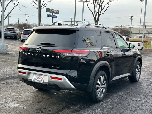 Certified 2025 Nissan Pathfinder SL image 4