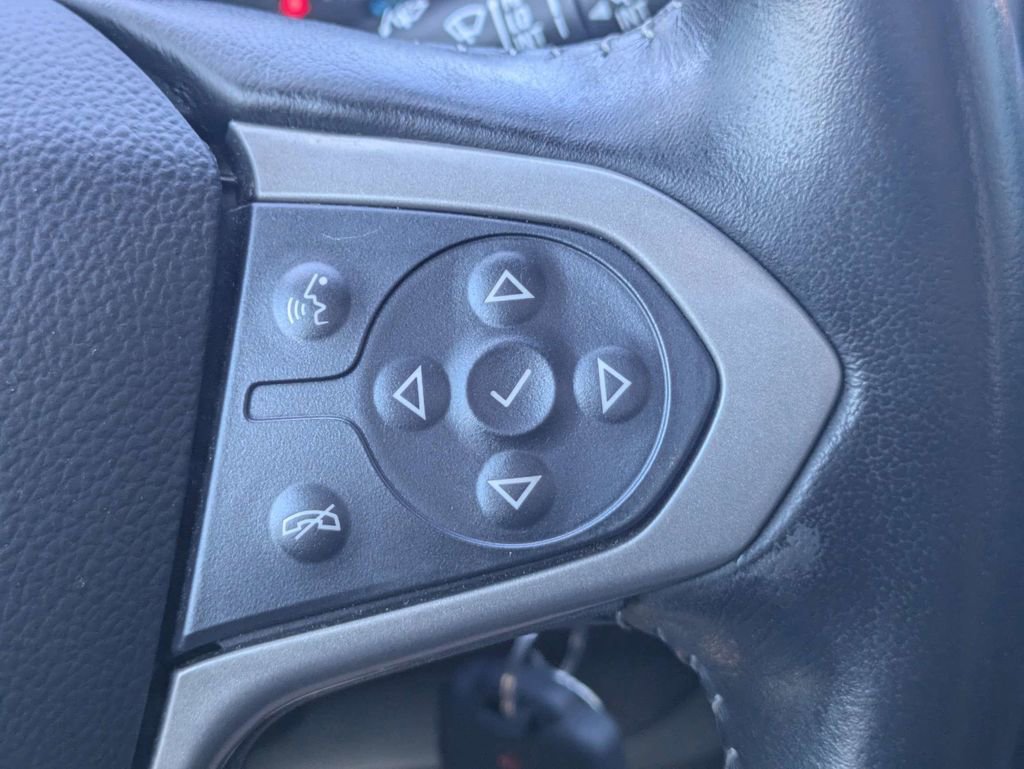 Used 2022 Chevrolet Colorado Z71 w/ Safety Package AWD/4WD image 29