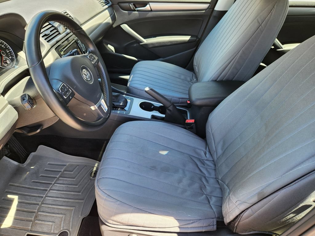Used 2015 Volkswagen Passat TDI SE FWD image 15