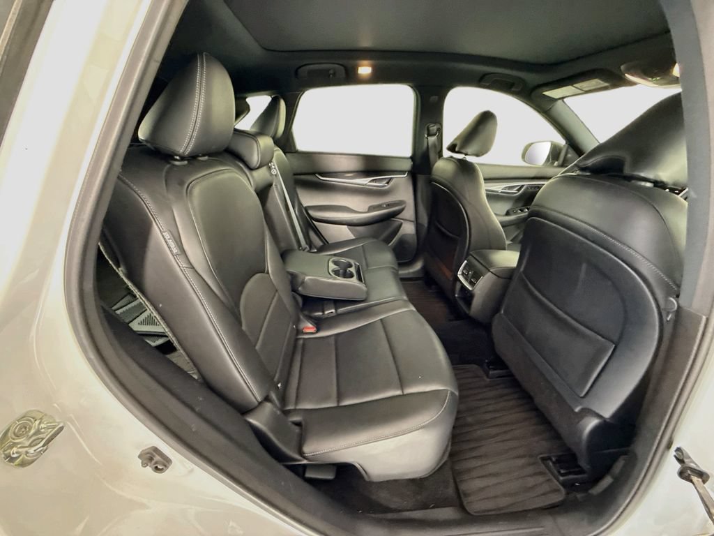 Used 2023 INFINITI QX50 Sport FWD image 22