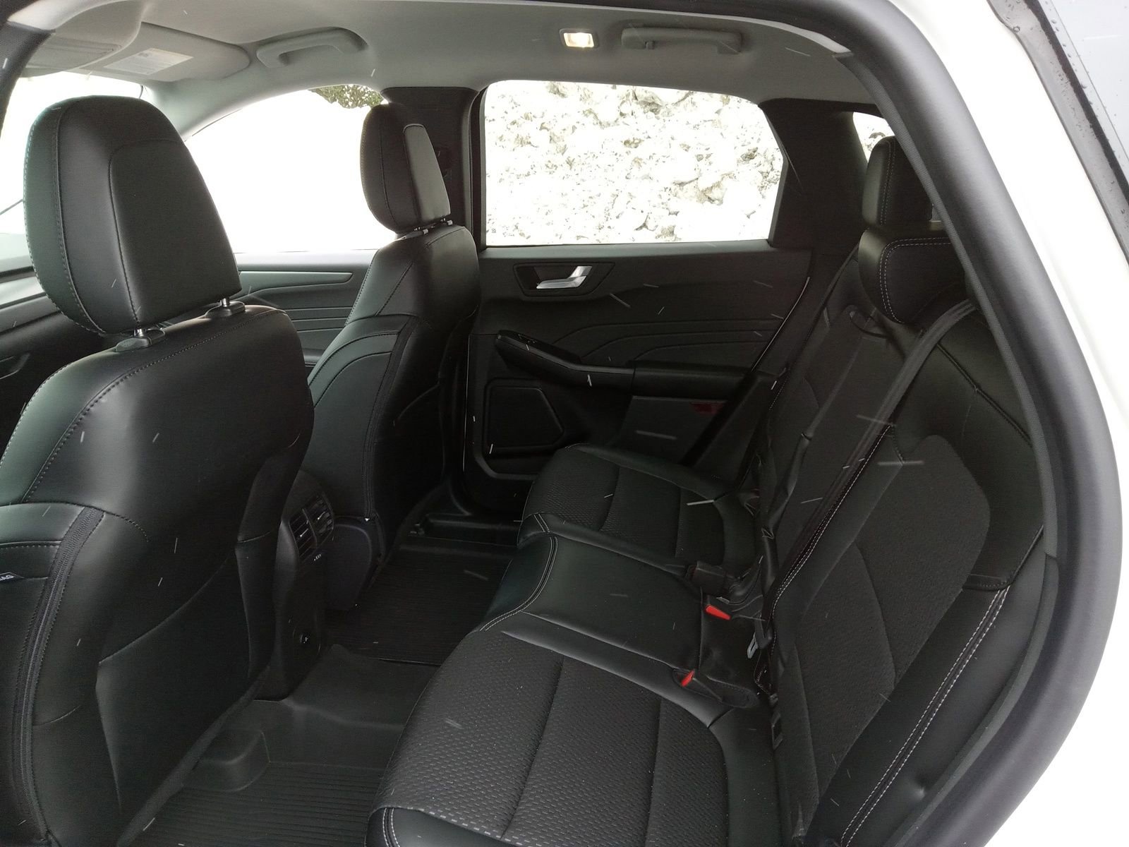 Used 2025 Ford Escape SE image 25