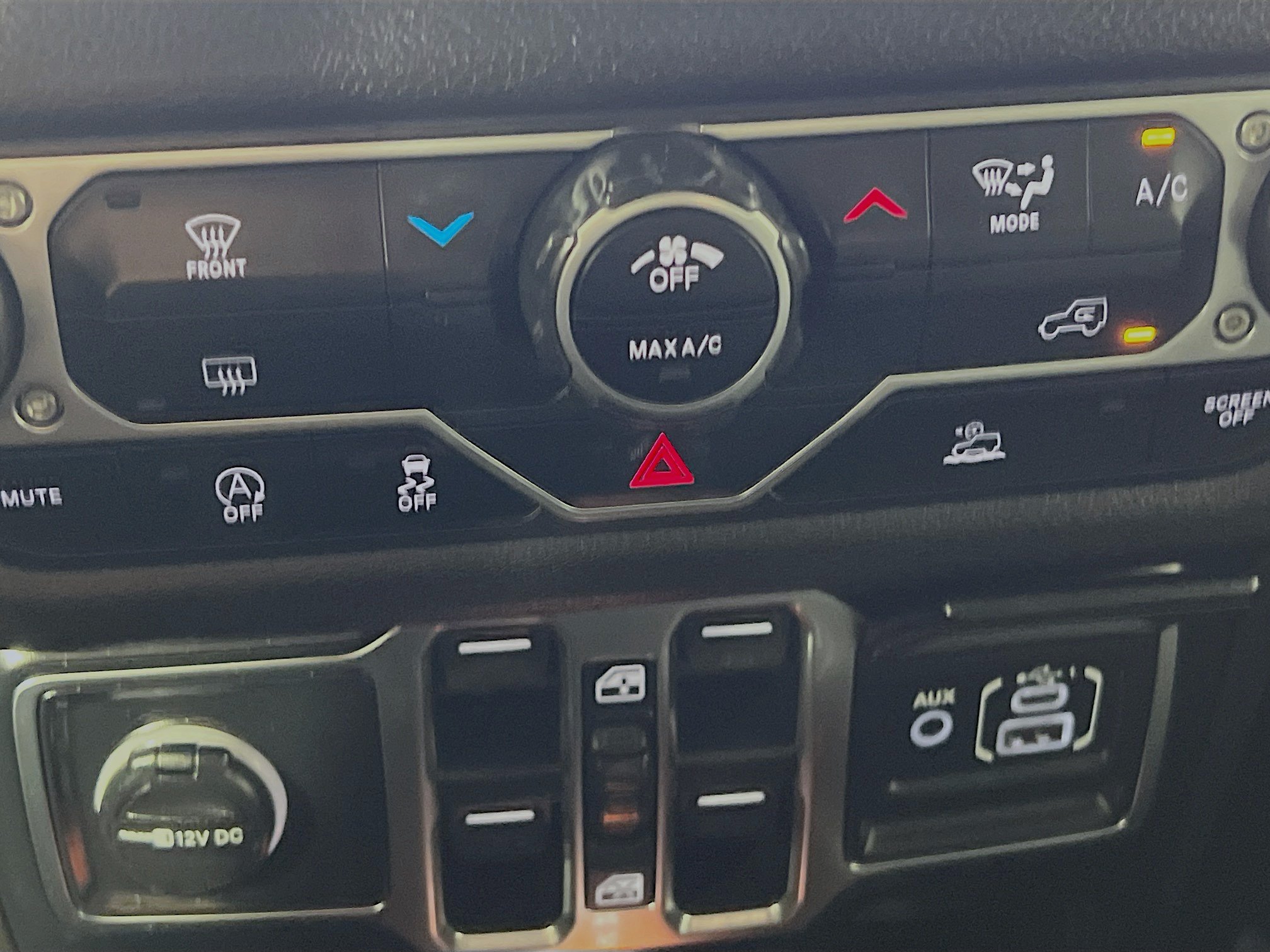 Used 2024 Jeep Wrangler Unlimited Sport AWD/4WD image 26