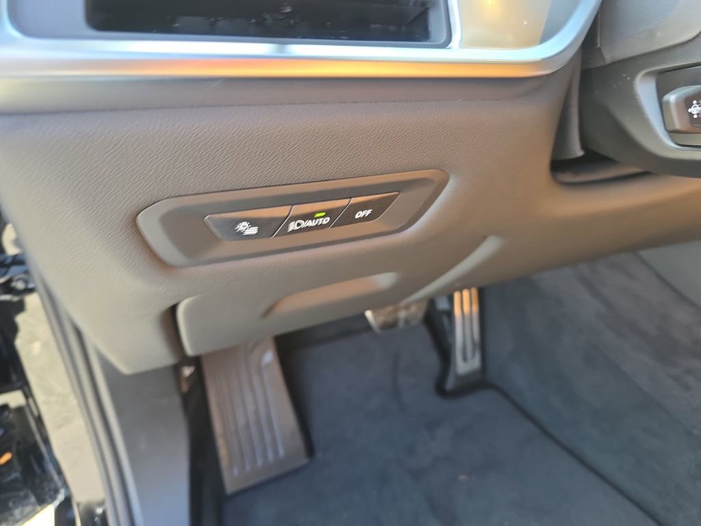 New 2026 BMW X5 xDrive40i w/ M Sport Package image 12