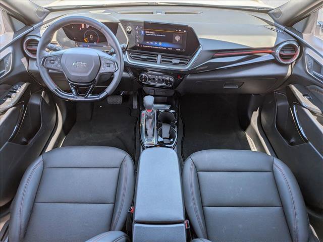Used 2025 Chevrolet Trax RS w/ Driver Confidence Package image 17