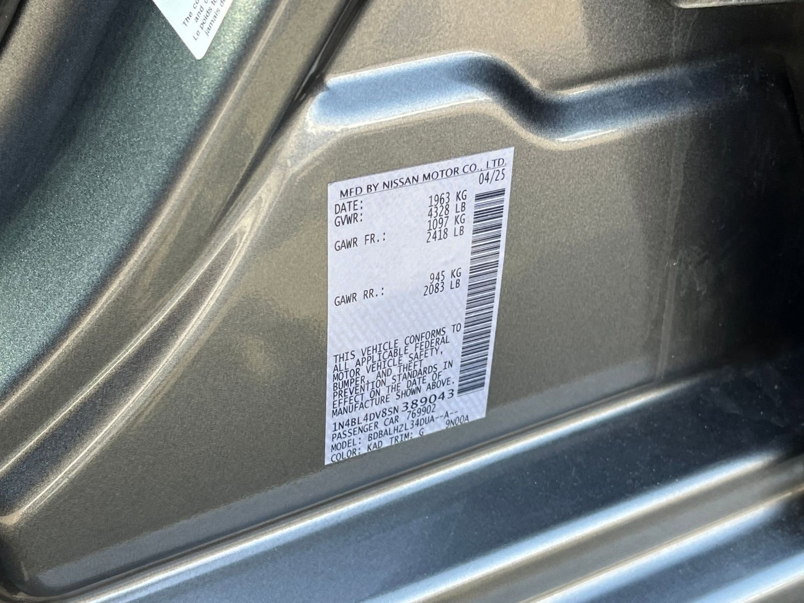 Used 2025 Nissan Altima 2.5 SV FWD image 27