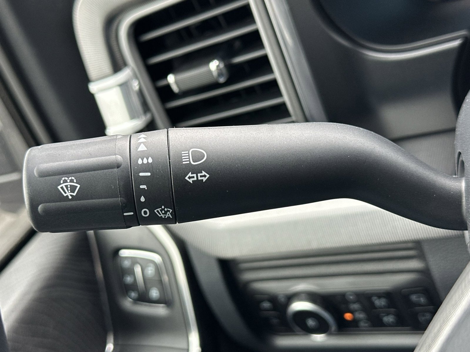 New 2025 Ford F350 Platinum image 32