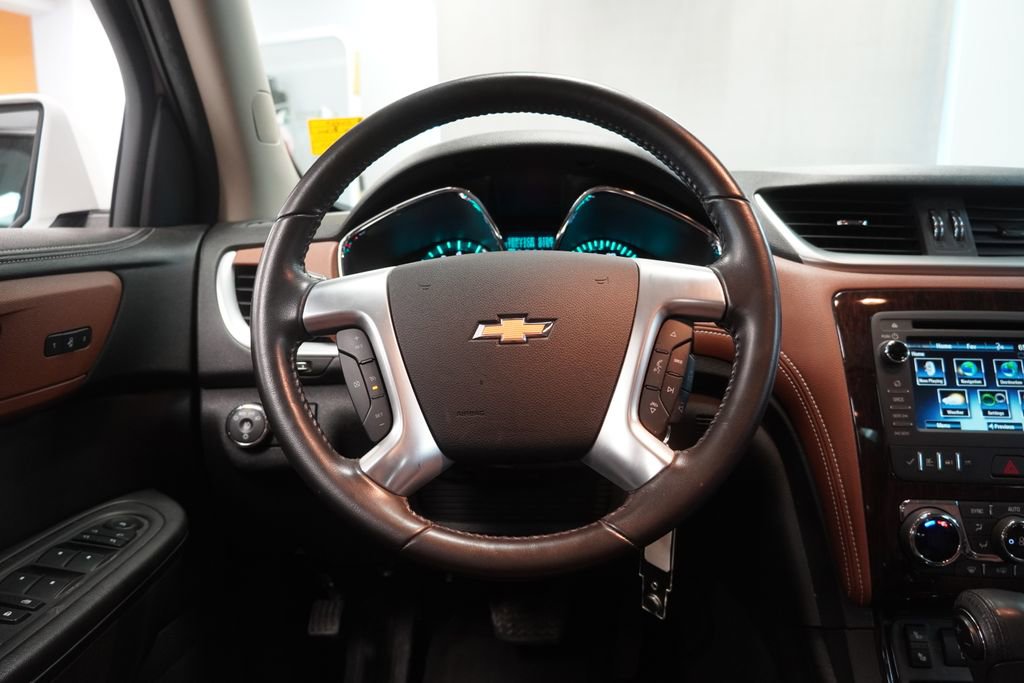 Used 2016 Chevrolet Traverse LT AWD/4WD image 19