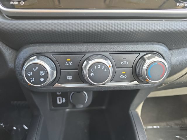 Used 2024 Nissan Kicks S FWD image 4