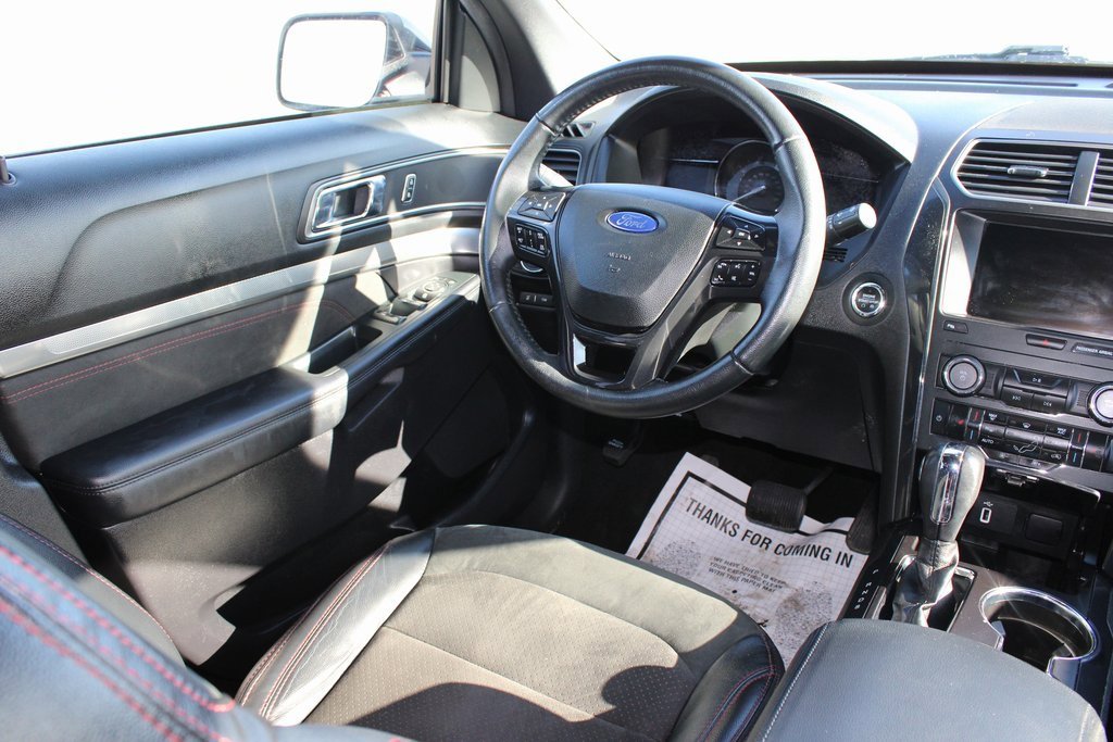 Used 2019 Ford Explorer XLT w/ Equipment Group 202A image 31